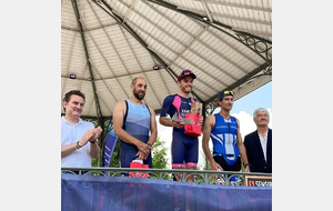 Podium au triathlon de Pau