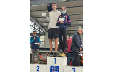 La saison se clôture par un podium en rose et bleu